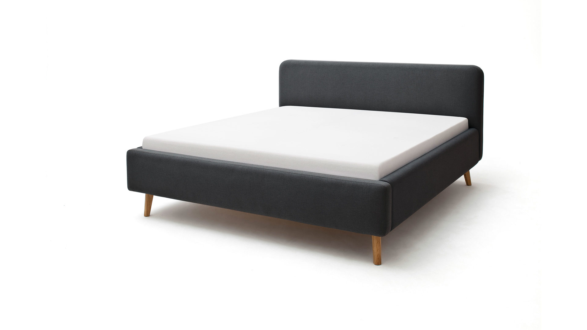 Bettgestell Meise.möbel aus Stoff in Anthrazit Polsterbettgestell Mattis anthrazitfarbenes  Flachgewebe Aspen 96 & Holzfüße - Liegefläche ca. 160 x 200 cm