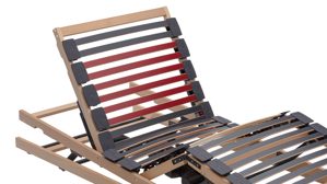 Lattenrost Interliving aus Holz in Holzfarben Interliving Lattenrost Serie 1952 - V6295 Reflux dreifach motorisch mit Funk – Liegefläche ca. 80 x 200 cm