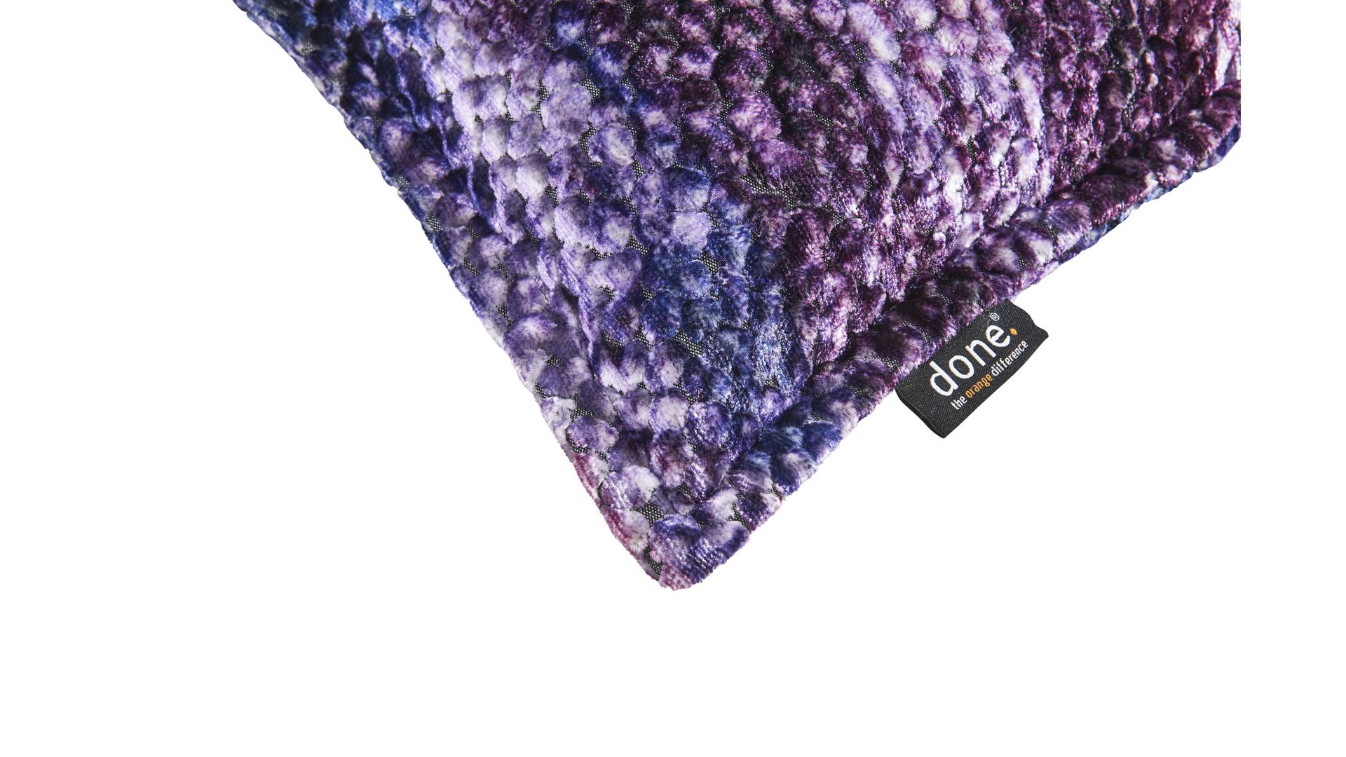 Kissenbezug /-hülle Done.® aus Stoff in Lila done.® Kissenhülle Cushion Glam Colour lila gemusterter Samt – ca. 40 x 60 cm