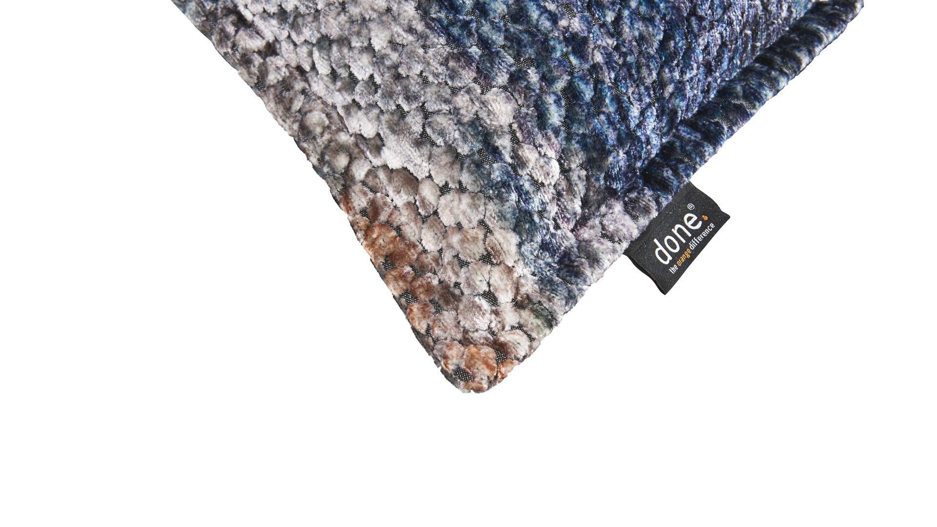 Kissenbezug /-hülle Done.® aus Stoff in Blau done.® Kissenhülle Cushion Glam Colour blau gemusterter Samt – ca. 45 x 45 cm