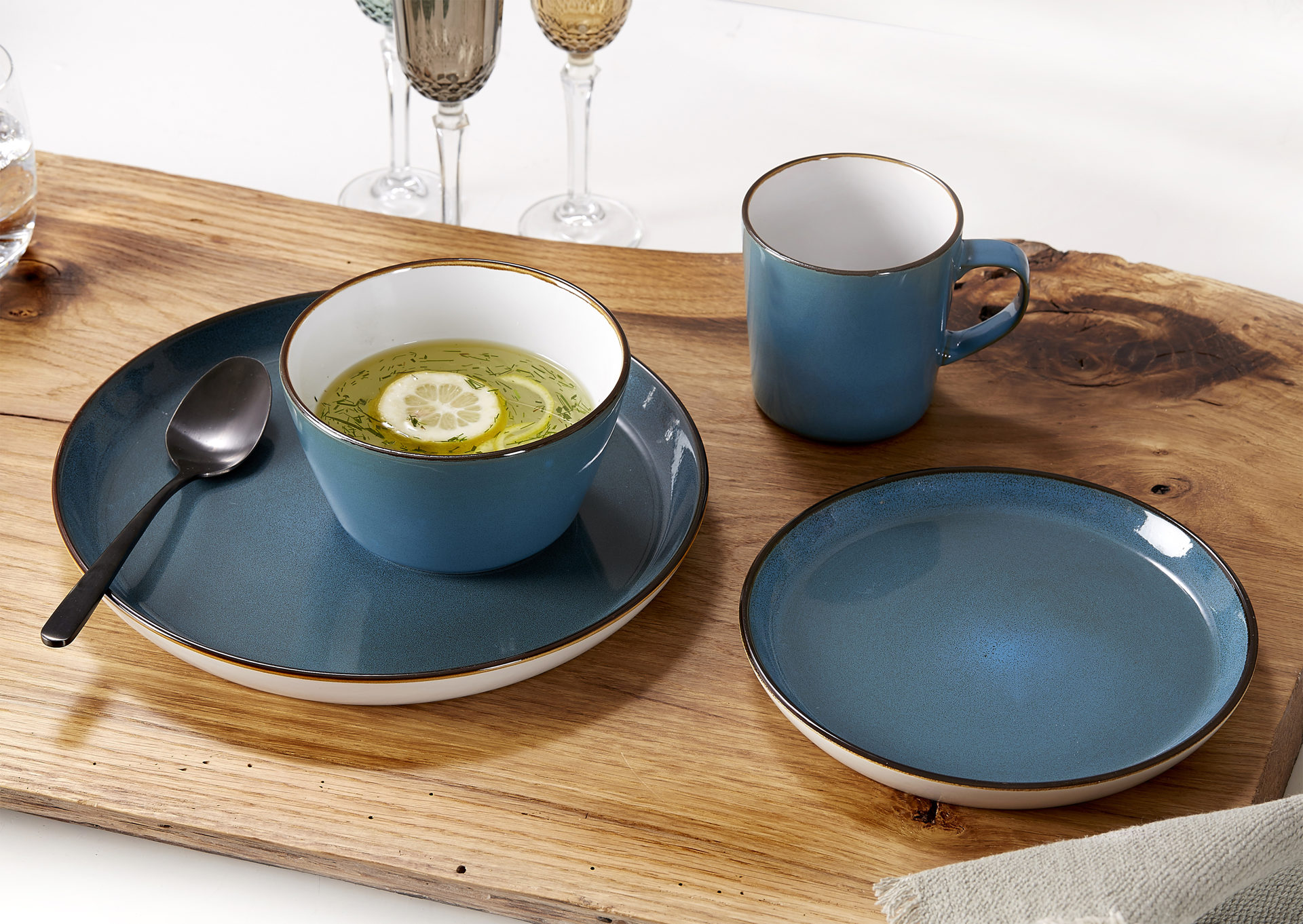 Tafelservice Ritzenhoff & breker aus Keramik in Blau Grün Ritzenhoff & Breker Kombiservice Visby blau, grüne Keramik - 16-teilig, Kombigeschirr