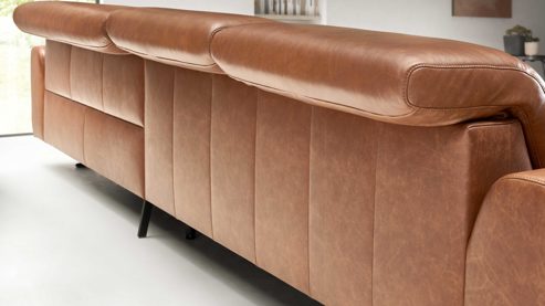 Ecksofa SOFAkultur aus Leder in Braun SOFAkultur Programm SK 771 - Ecksofa mit Federkern braunes Leder Vicenza & schwarze Metallfüße 346 - Stellfläche ca. 339 x 199 cm