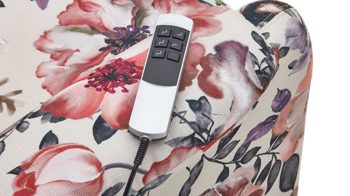 Ohrensessel Steinpol polsteria aus Stoff in Mehrfarbig Ohrensessel mit Motor floraler Stoffbezug Aster beige & Eiche biancofarbene Holzfüße - ein Motor