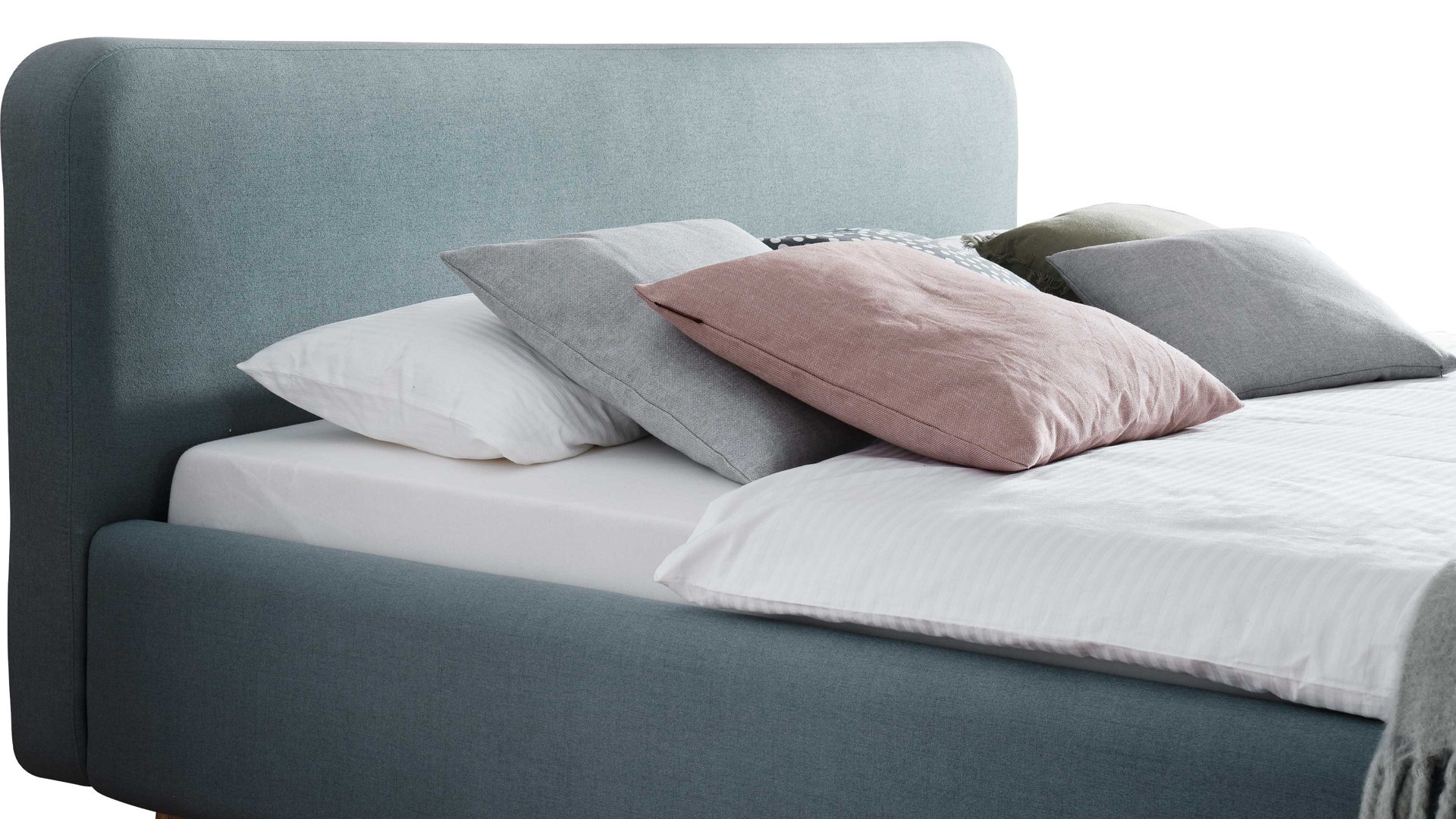 Bettgestell Meise.möbel aus Stoff in Hellblau Polsterbettgestell Mattis eisblaues Flachgewebe Aspen 84 & Holzfüße - Liegefläche ca. 160 x 200 cm