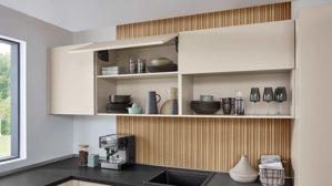 Einbauküche Nobilia® aus Holz in Beige nobilia® Einbauküche Easytouch mit Elektrogräten Sand & Stripewood light - Stellfläche ca. 350 x 340 cm