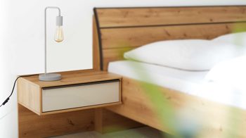 Nachtkommoden-Set Interliving aus Holz in Hellgrau Interliving Kleiderschrank Serie 1205 – Nachtkonsolen-Set 527 Champagner & Eiche Bianco – zweiteilig