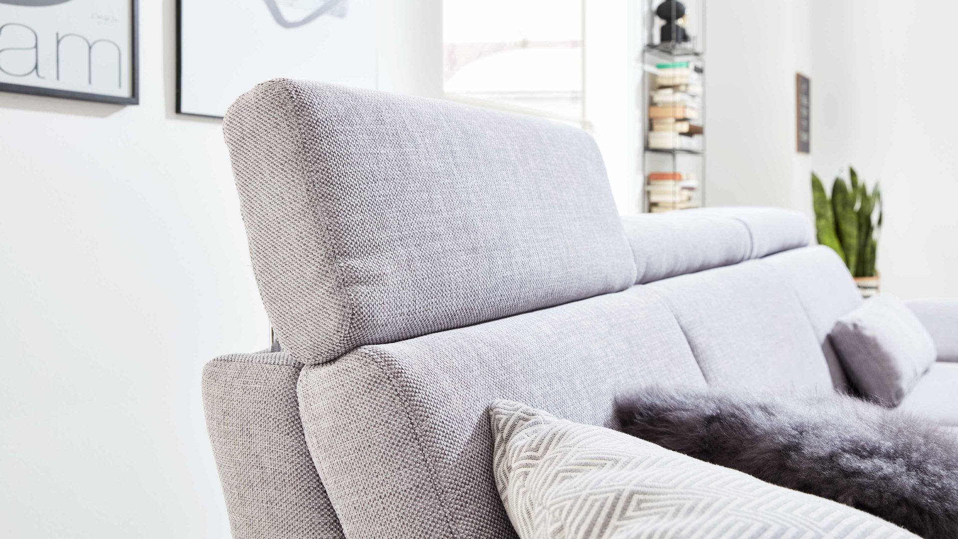 Funktion Interliving aus Metall in Transparent Interliving Sofa Serie 4251 – Kopfteilverstellung Funktions-Mehrpreis