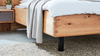Doppelbett Interliving aus Holz in Holzfarben Interliving Schlafzimmer Serie 1015 – Bettgestell 1200 Wildeiche – Liegefläche ca. 200 x 200 cm