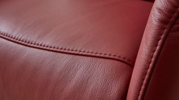 Relaxsessel comfortmaster besser sitzen, liegen, leben aus Leder in Rot Comfortmaster Fernsehsessel 9720 rossofarbenes LongLife-Rusticaleder  & edelstahlfarbener Tellerfuß