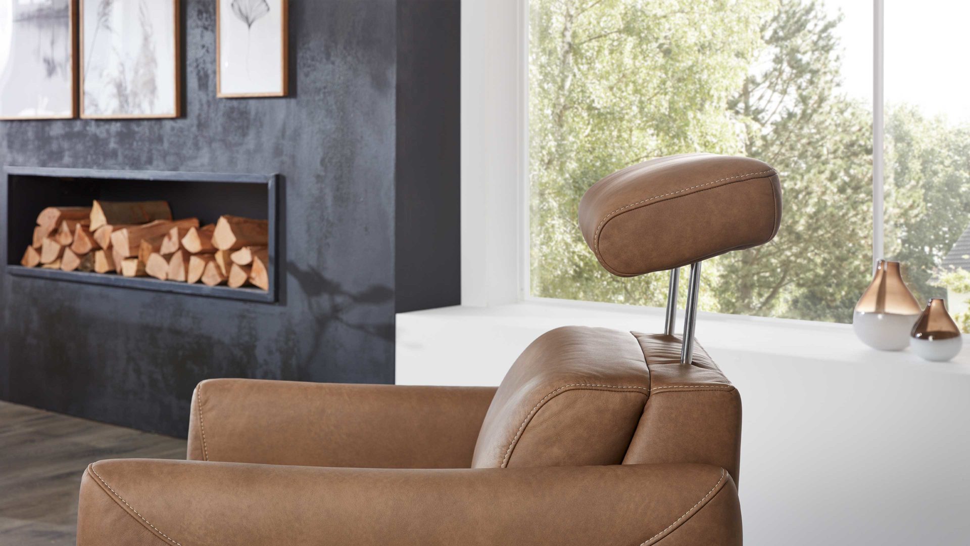 Relaxsessel comfortmaster besser sitzen, liegen, leben aus Leder in Hellbraun Comfortmaster 7180 - Relaxsessel 24E44 motorisch - wüstenfarbenes LongLife-Leder & anthrazitfarbener Sternfuß