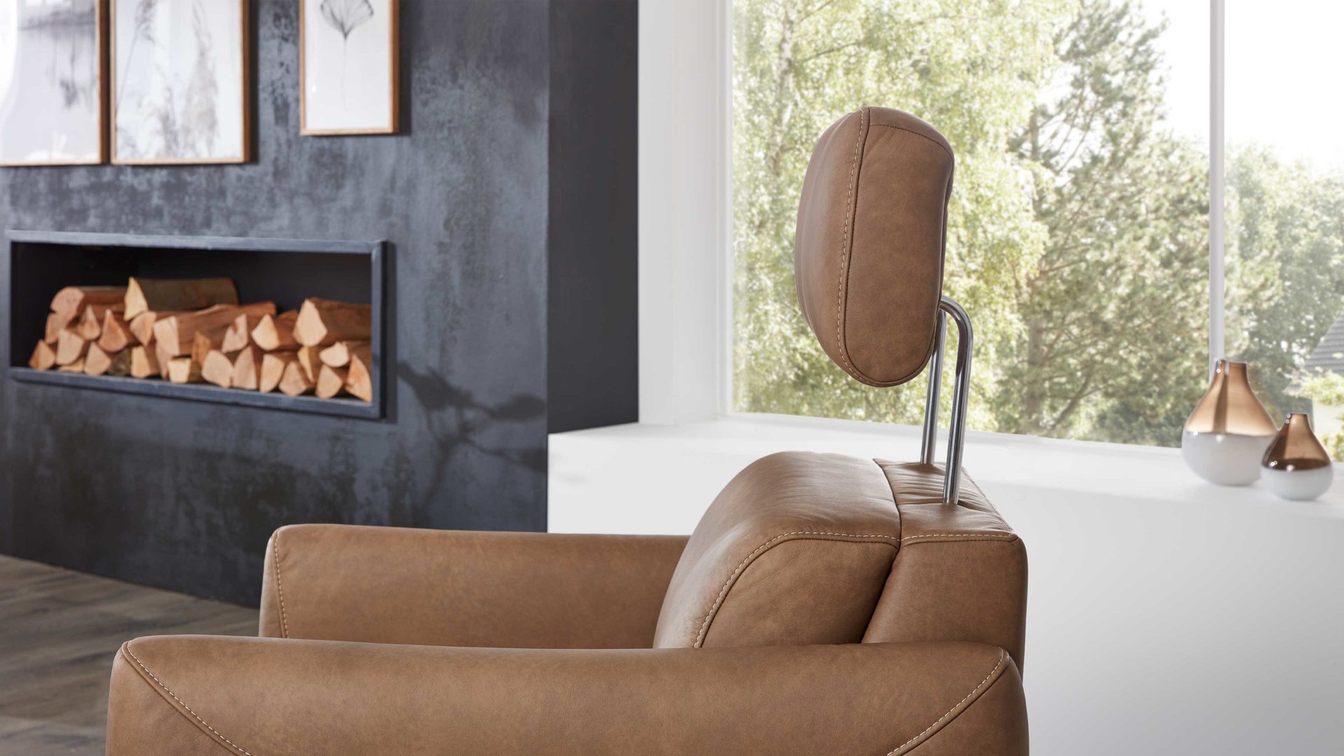 Relaxsessel comfortmaster besser sitzen, liegen, leben aus Leder in Hellbraun Comfortmaster 7180 - Relaxsessel 24E44 motorisch - wüstenfarbenes LongLife-Leder & anthrazitfarbener Sternfuß