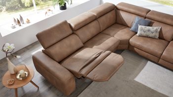 Ecksofa comfortmaster besser sitzen, liegen, leben aus Leder in Hellbraun Comfortmaster 1180 Spektra - Ecksofa mit Wall-Free wüstenfarbenes LongLife-Leder - Stellfläche ca. 280 x 239 cm