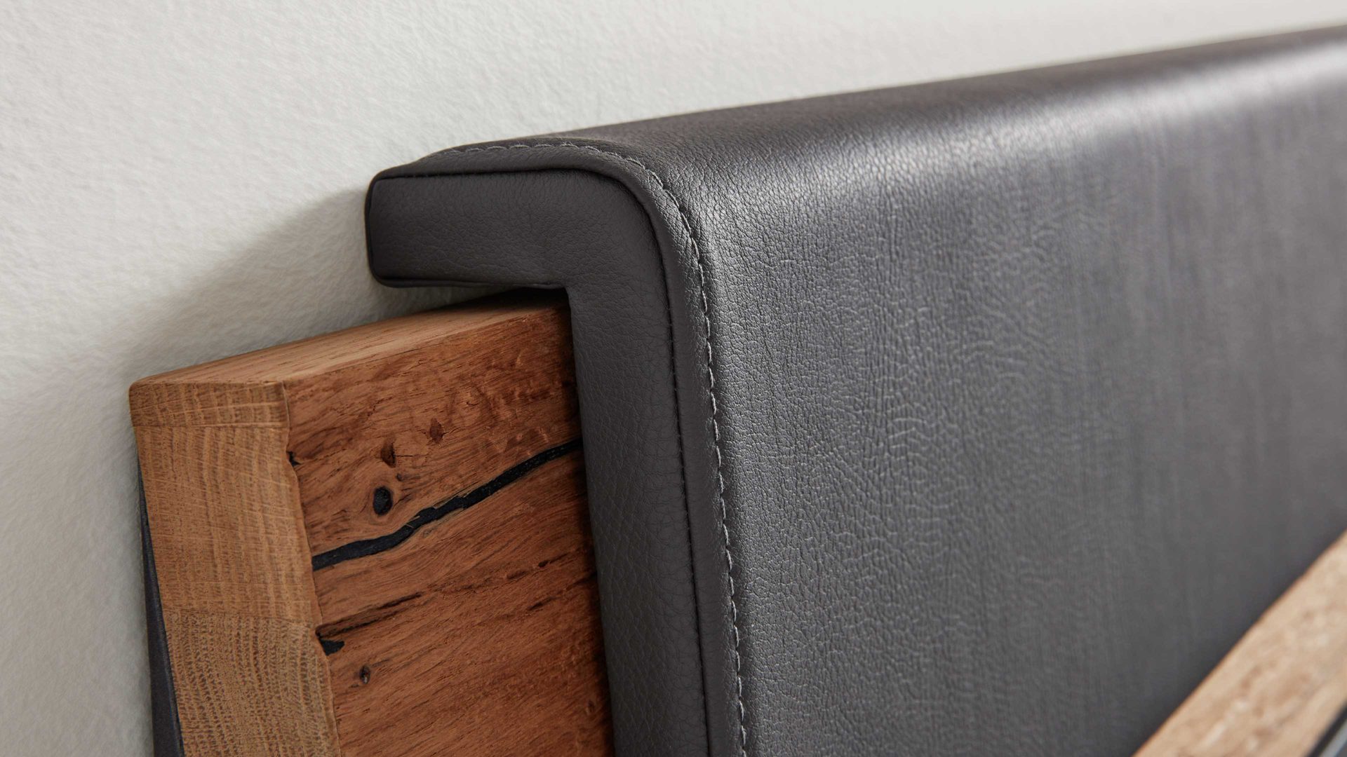 Kopfstütze Interliving aus Stoff in Dunkelgrau Interliving Schlafzimmer Serie 1025 – Kopfteilpolster-Set 530450 Länge ca. 92 cm - graphitfarbenes Kunstleder