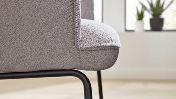 Polsterstuhl Interliving aus Stoff in Hellgrau Interliving Esszimmer Serie 5111 – Schalensessel 9032-04 platinfarbene Bezugkombi 959 & schwarzes Eisen