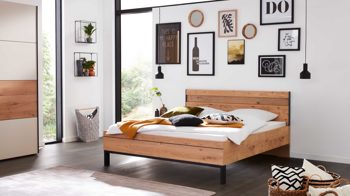 Bettgestell Interliving aus Holz in Holzfarben Interliving Schlafzimmer Serie 1024 – Bettgestell Winkelfüße, Liegefläche ca. 160 x 200 cm - Balkeneiche