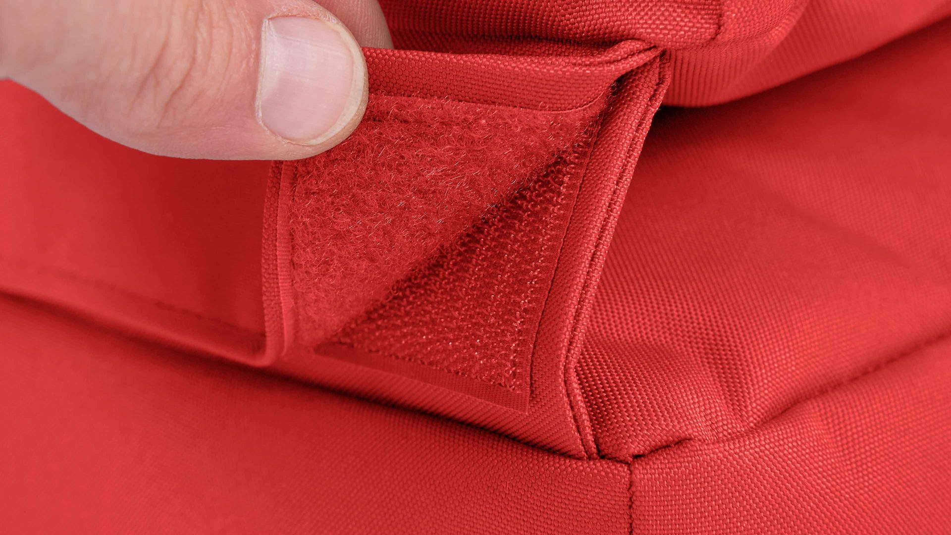 Sitzsack-Liege Magma sitting point aus Kunstfaser in Rot SITTING POINT Funktions-Sitzsack twist scuba® rote Kunstfaser - ca. 300 Liter