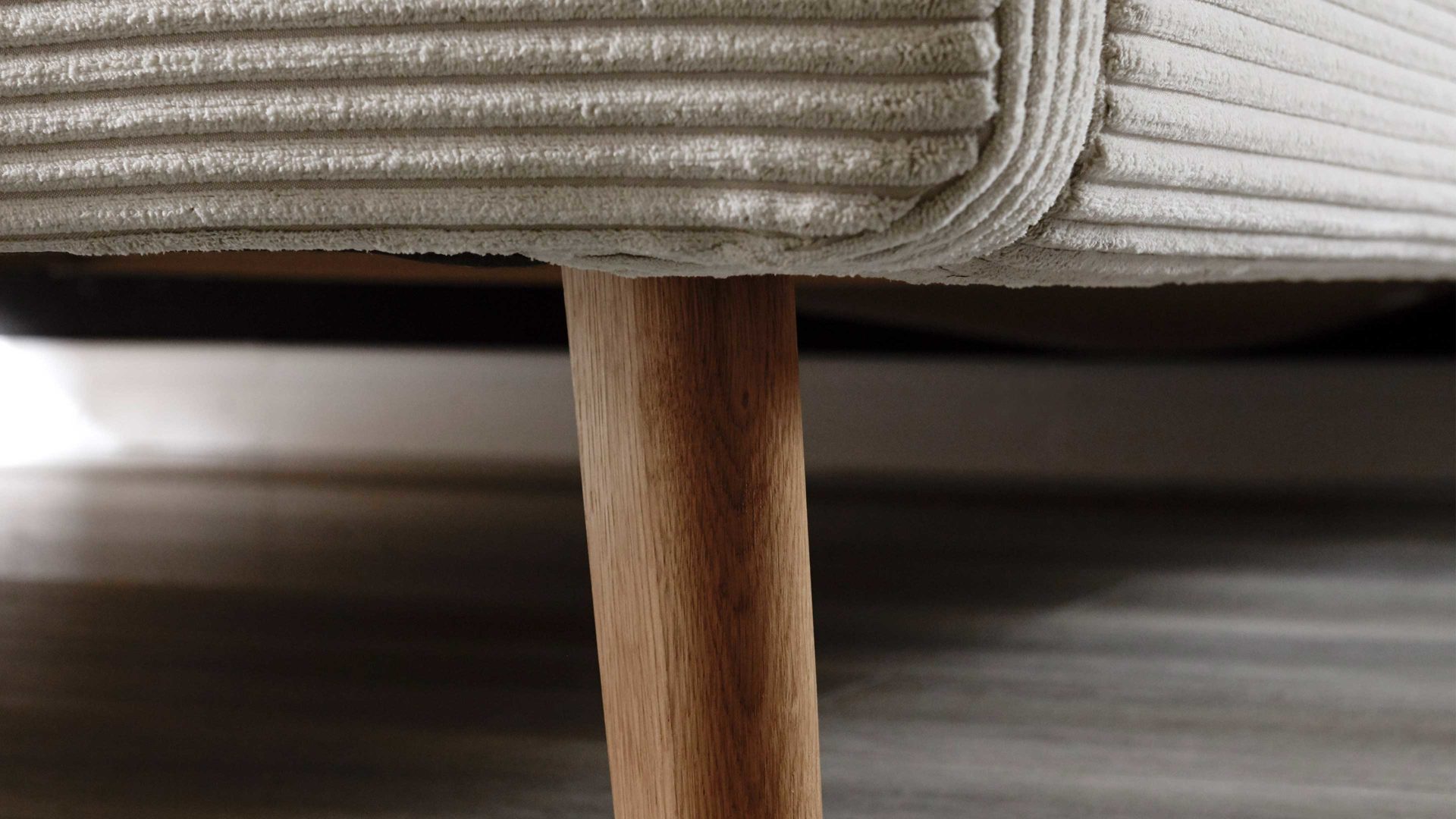 Bettgestell Meise.möbel aus Stoff in Beige Polsterbettgestell Mattis mit Bettkasten beiger Breitcord Poso 100 & Holzfüße - Liegefläche ca. 160 x 200 cm