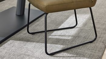 Polsterstuhl Interliving aus Leder in Grün Interliving Esszimmer Serie 5504 - Polsterstuhl grünes Leder EVI 33 & schwarzes Kufengestell S 355