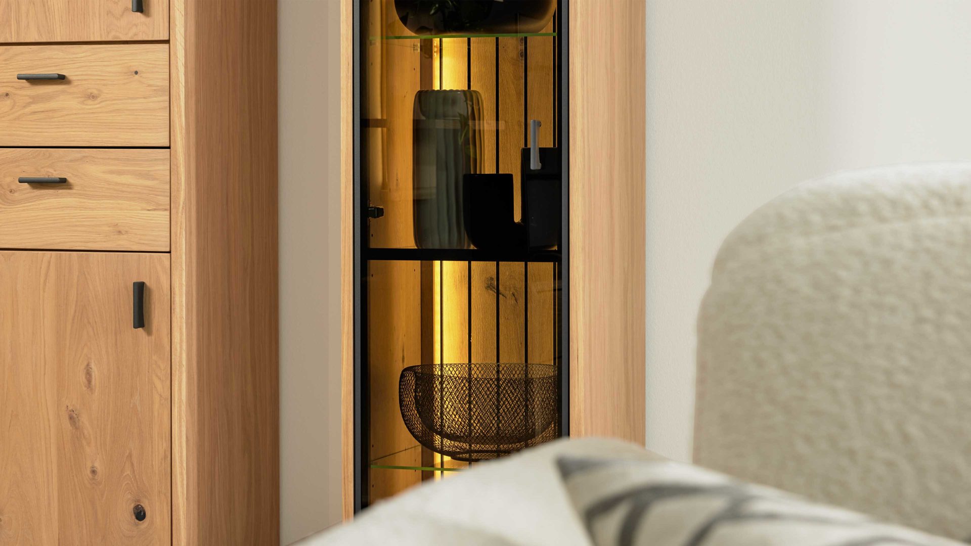 Möbelbeleuchtung Interliving aus Kunststoff in Weiß Interliving Wohnzimmer Serie 2024 - Rückwandbeleuchtung vierteilig - 21 Watt