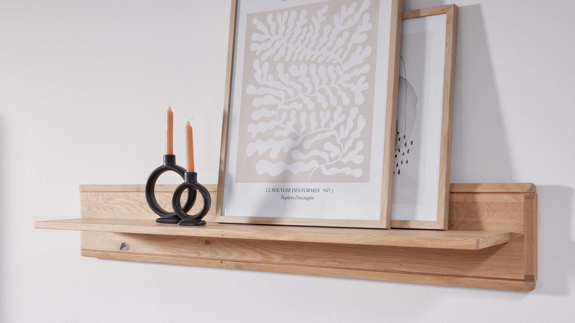 Wandregal Interliving aus Holz in Holzfarben Interliving Wohnzimmer Serie 2024 - Wandregal 22 Eiche - Länge ca. 150 cm