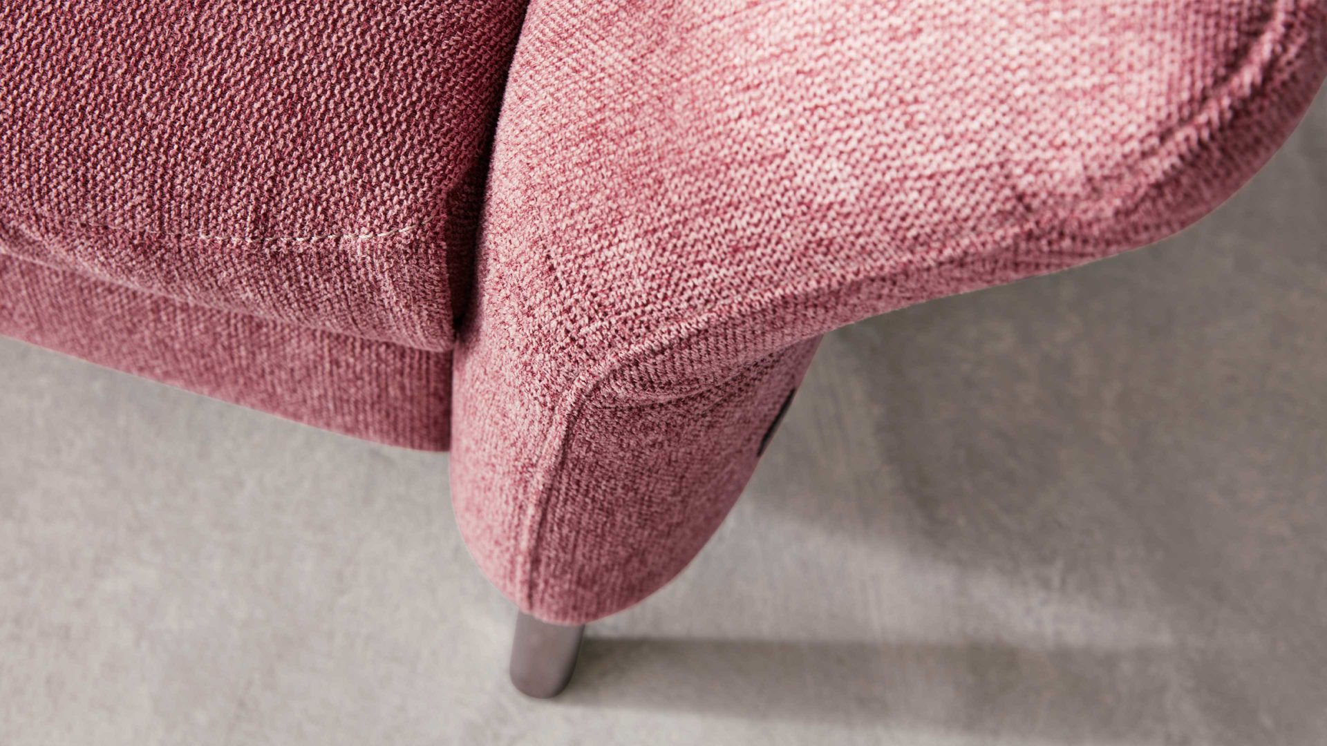 Ecksofa Interliving aus Stoff in Pink Interliving Sofa Serie 4400 - Ecksofa pastellvioletter Bezug GCP 8 - Stellfläche ca. 167 x 296 cm