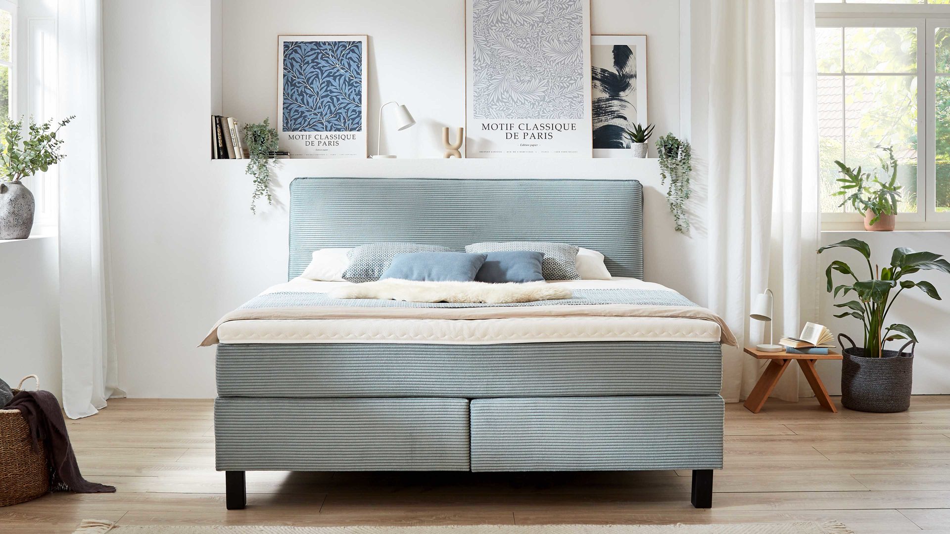 Boxspringbett comfortmaster besser sitzen, liegen, leben aus Stoff in Hellblau Comfortmaster Boxspringbett Velluto aquafarbener Cordbezug 143 - Liegefläche ca. 180 x 200 cm