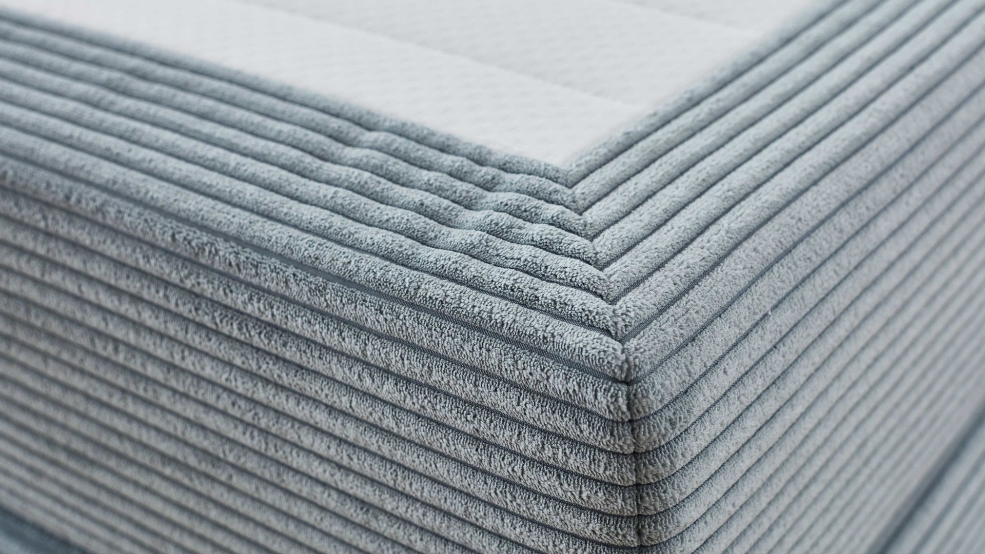 Boxspringbett comfortmaster besser sitzen, liegen, leben aus Stoff in Hellblau Comfortmaster Boxspringbett Velluto aquafarbener Cordbezug 143 - Liegefläche ca. 180 x 200 cm