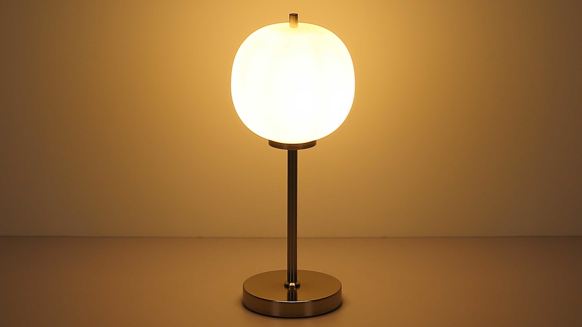 Tischleuchte Globo lighting aus Glas in Weiß GLOBO Leuchten Serie Blacky I - Tischlampe Opalglas & Nickel matt - Höhe ca. 45 cm