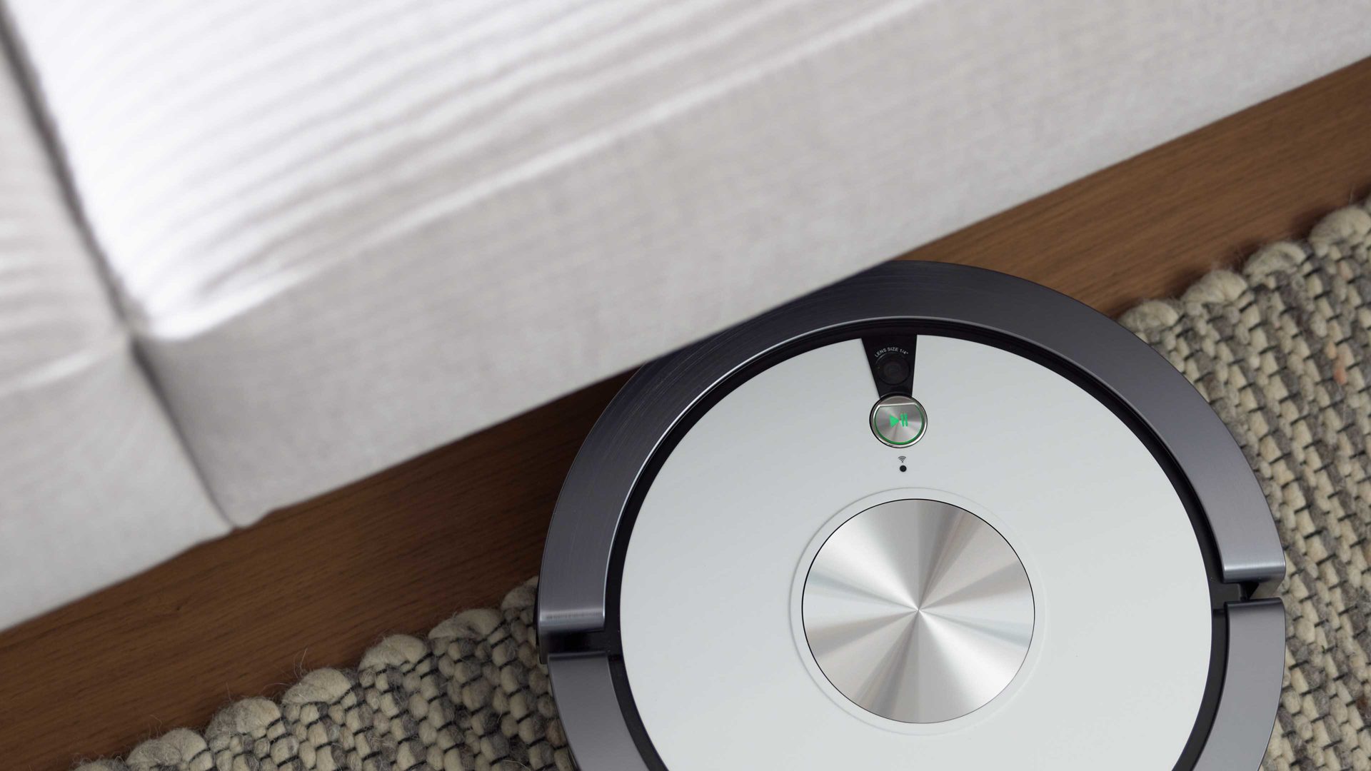 Polsterhocker Interliving aus Stoff in Hellgrau Interliving Sofa Serie 4255 – Polsterhocker silberfarbener Bezug Mara 9 & schwarze Metallfüße 4.26 - ca. 65 x 95 cm