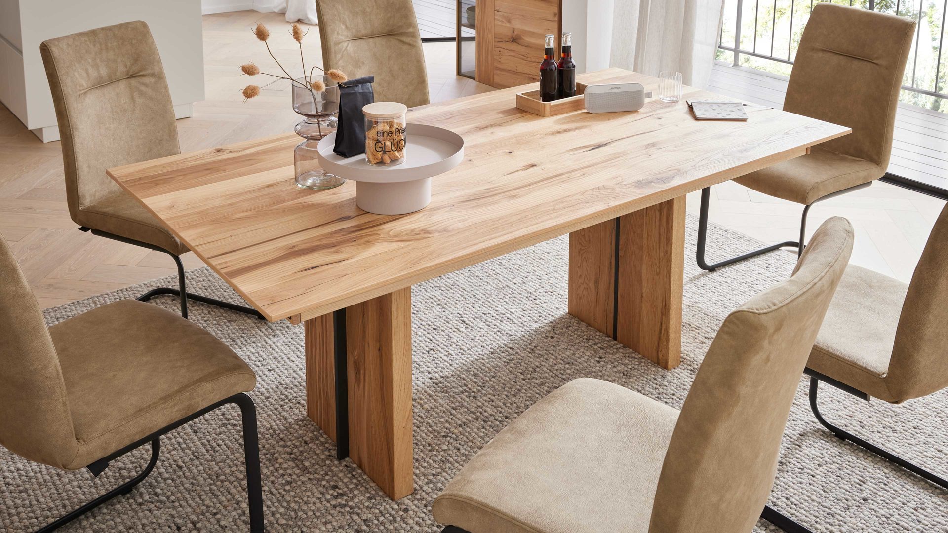 Esstisch Interliving aus Holz in Holzfarben Interliving Esszimmer Serie 5604 - Esstisch Eiche rustico - ca. 220 x 100 cm