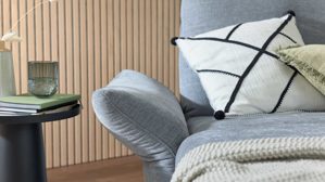 Chaiselongue Interliving aus Stoff in Hellblau Interliving Sofa Serie 4400 - Chaiselongue taubenblauer Bezug DCT 16 & schwarze Metallfüße