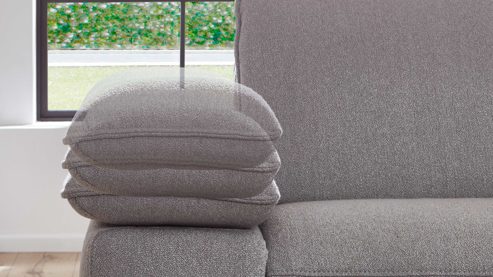 Ecksofa comfortmaster besser sitzen, liegen, leben aus Stoff in Hellgrau Comfortmaster Spektra 1488 - Relax-Wohnlandschaft mit vielen Funktionen hellgraues Flachgewebe Loop 02 jet – Stellfläche ca. 344 x 182 cm