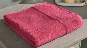 Handtuch Interliving aus Naturfaser in Pink Interliving Handtuch Serie 9108 - Handtuch pinke Baumwolle  - ca. 60 x 110 cm