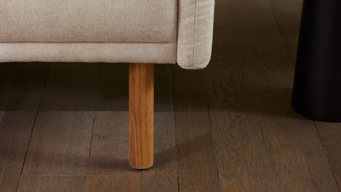 Zweisitzer Roomio® aus Stoff in Weiß Roomio® No. 4104 - Zweisitzer naturfarbener Strukturbezug Yelda & Holzfüße 1103 HFEG - Länge ca. 152 cm