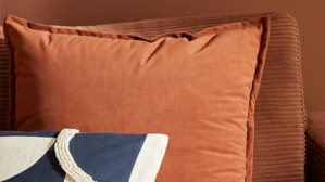 Kissenbezug /-hülle Roomio® aus Stoff in Orange Roomio® Kissenhülle No. 9401 rostfarbener Samt - ca. 60 x 60 cm