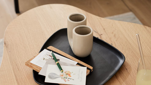 Couchtisch Roomio® aus Holz in Holzfarben Roomio Couchtisch No. 2002 Eiche & schwarzes Metall - ca. 135 x 82 cm