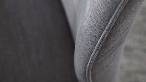 Polsterstuhl Interliving aus Stoff in Grau Interliving Esszimmer Serie 5102 – Polsterstuhl U321 mit Drehfunktion kieselfarbener Webstoff Tirol & schwarzes Eisen