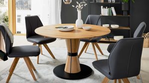 Auszugtisch Interliving aus Holz in Holzfarben Interliving Esszimmer Serie 5102 – Auszugtisch 8503 Wildeiche - Durchmesser ca. 130 - 170 cm