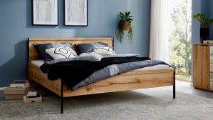 Bettgestell Interliving aus Holz in Holzfarben Interliving Schlafzimmer Serie 1034 – Bettgestell Bianco Eiche & Schwarz - Liegefläche ca. 180 x 200 cm