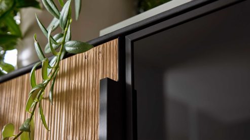 Highboard Interliving aus Holz in Holzfarben Interliving Wohnzimmer Serie 2033 - Highboard 126136 Asteiche & Parsolglas - drei Türen, Breite ca. 182 cm