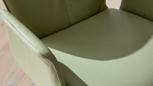 Polsterstuhl Interliving aus Leder in Grün Interliving Esszimmer Serie 5115 - Armlehnstuhl Aiko Four A32 jadefarbenes Leder LD7830 & umbragraues Metall